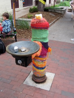 Yarn bomb