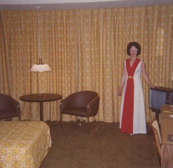 1977 Mom dress April