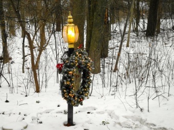 lamp wreath
