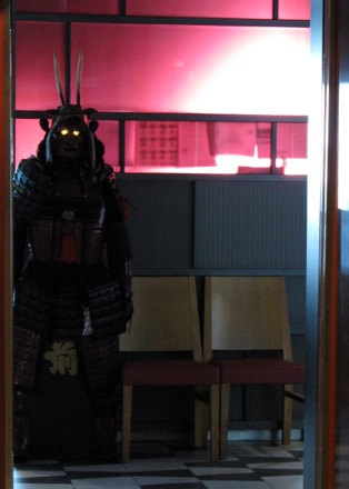 Samuri warrior guarding Izumi Restaurant
