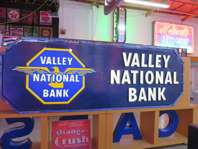 Valley National Bank sign
