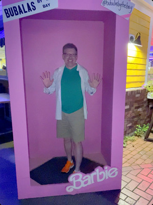 Rob posed like Ken (ok, Barbie) in a box promoting the new movie